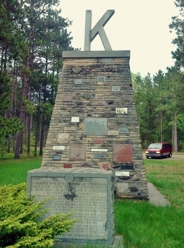 kiwanis monument (759x1024)