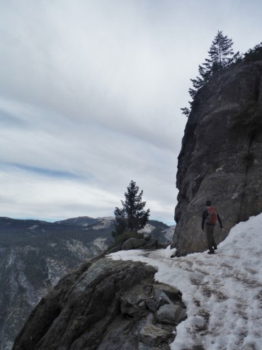 Winter hike on 4 Mile Trail over Yosemite Valley