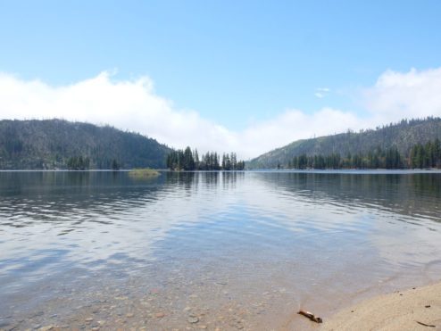 Beautiful day on Lake Eleanor, Yosemite